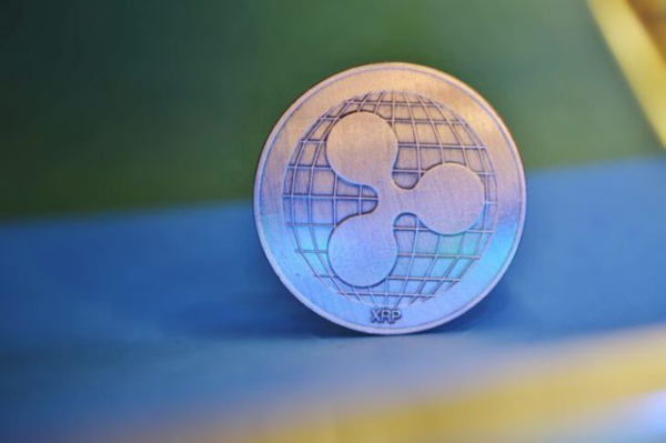 Давние держатели XRP начали избавляться от актива